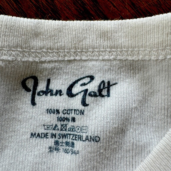 Brandy Melville Tops - Brandy Melville OS St George tee